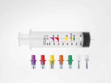 Strzykawka do rurek krtaniowych